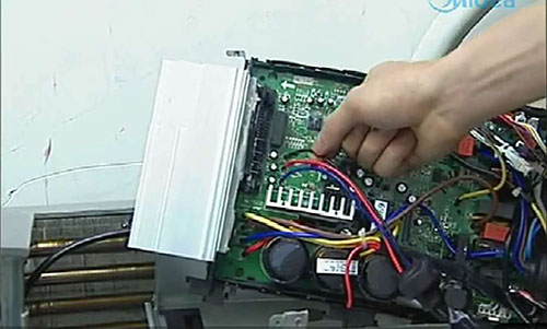 潍城美的空调电话是多少